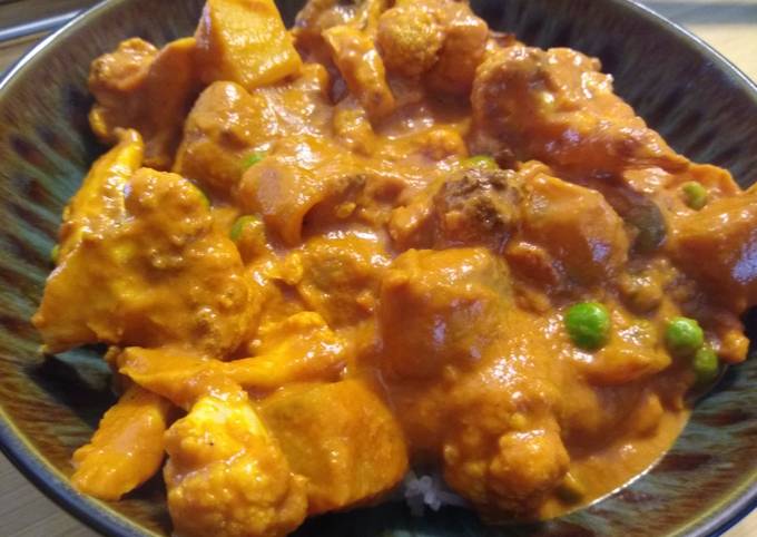 Cauliflower & Pea Curry