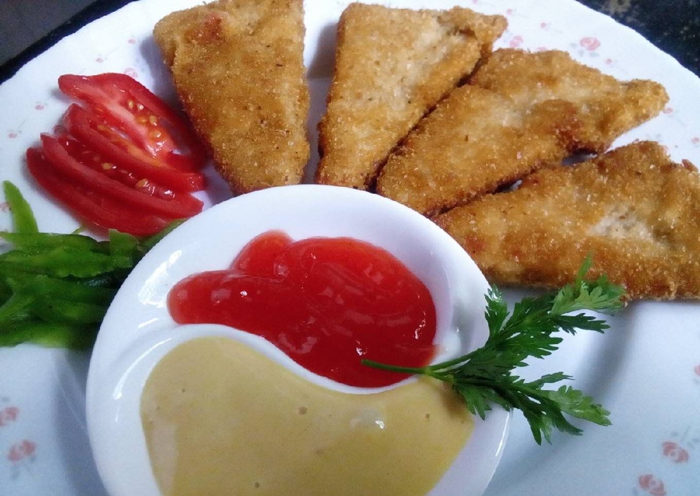 Chicken triangles with honey mustard sauce #mystablefoodcontest