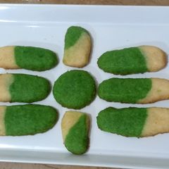 A picture of Biscuits, Happy independence day 🎆 🇵🇰 🇵🇰.