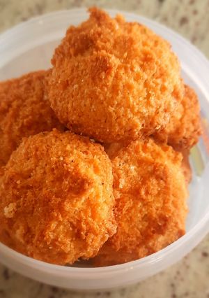 தேங்காய் பிஸ்கெட்(coconut biscuit recipe in tamil) செய்முறை முக்கிய புகைப்படம்