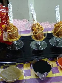 मैगी चीज़ी पॉप्स (maggi cheesy pops recipe in Hindi) रेसिपी मुख्य फोटो