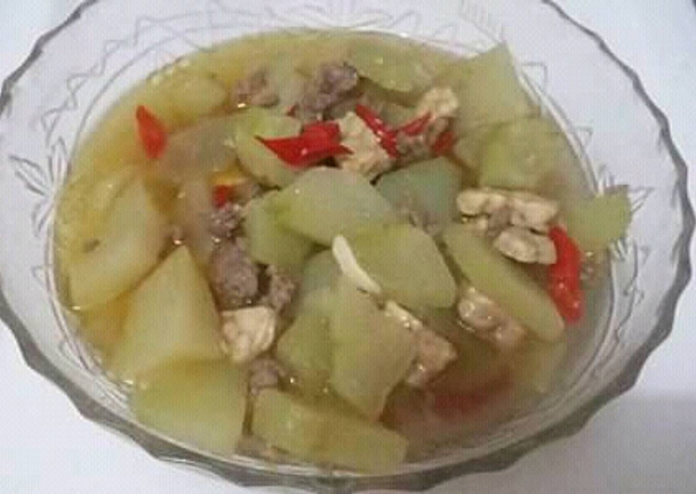 Tumis labu siam daging cincang dan tempe