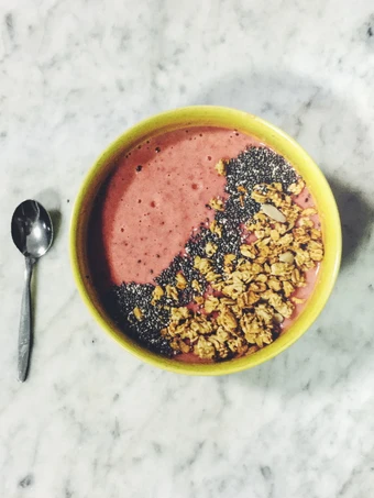 Easy Way Prepare Smoothie Bowl the So Delicious Can spoil the tongue