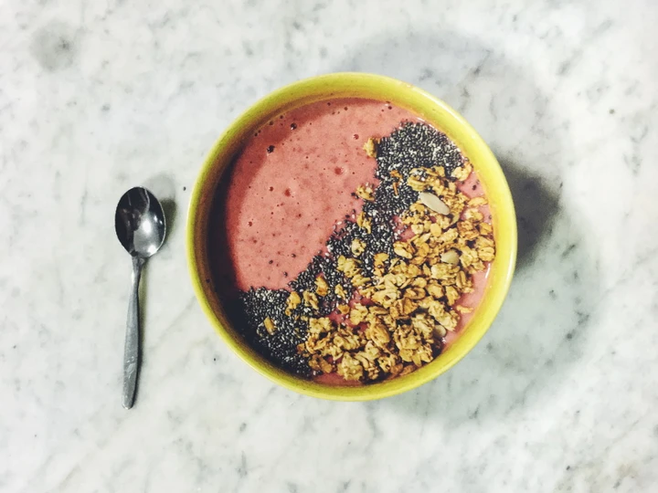 Easy Way Prepare Smoothie Bowl the So Delicious Can spoil the tongue