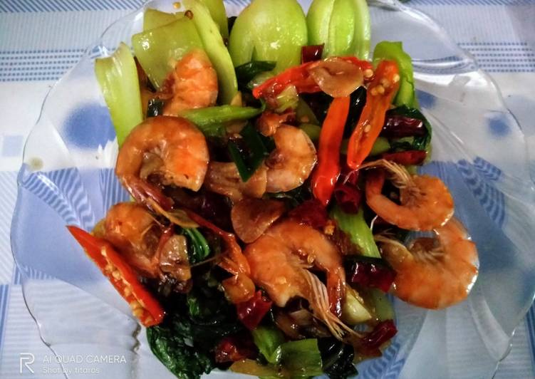 Tumis pokcoy udang saus tiram