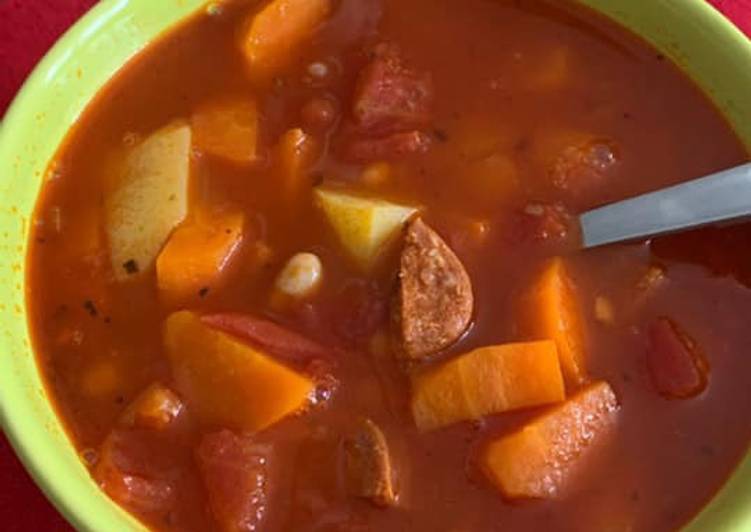 Recette de Ultime Soupe portugaise au haricot blanc et chorizo au Cookeo