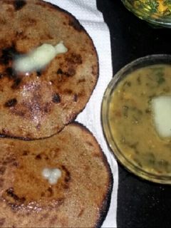 बाजरा रोटी (Bajra roti recipe in hindi) रेसिपी मुख्य फोटो