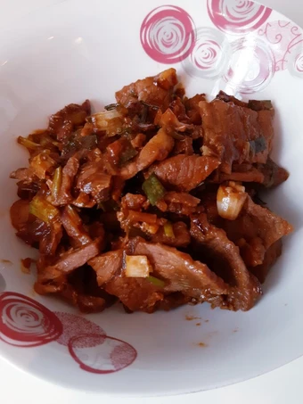 Langkah Mudah untuk Membuat Resep Irisan sapi bumbu bistik (#355) yang Enak Banget