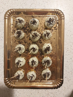 Una foto de Bolitas de oreo y chocolate blanco!!!