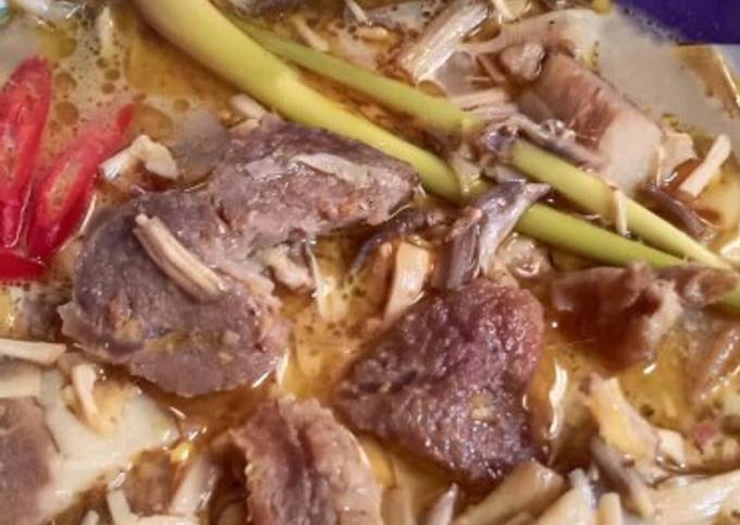 Ternyata begini lho! Cara praktis membuat Gulai kambing jantung pisang untuk Idul Fitri yang gurih