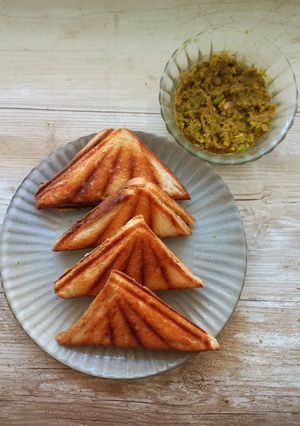 A picture of Peas patties.