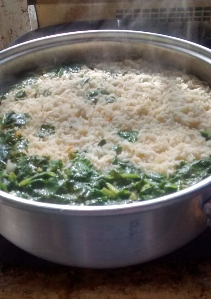 Una foto de Arroz blanco con cilantro