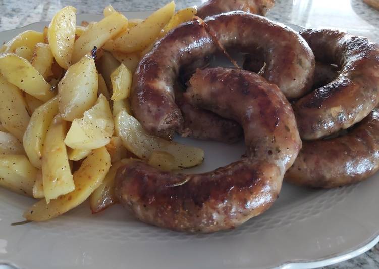 Salsiccia al forno con patate