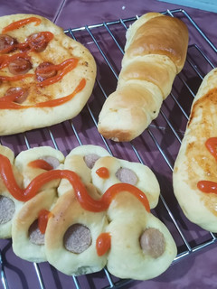 Foto resep Roti sosis pizza (dengan bread improver)