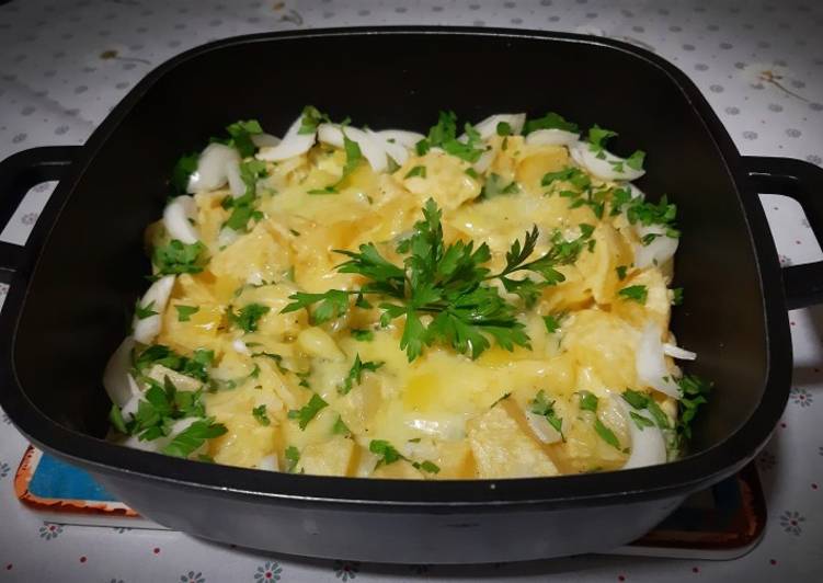 Frites omelette au fromage đ