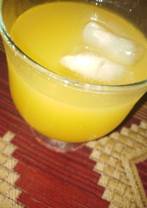 A picture of Mango squash 🍹🥂.