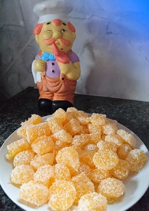 Una foto de Golosinas de mandarinas 🍊 tipo gelatinas 😁
