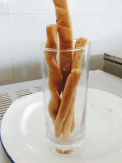 A picture of Bread sticls.