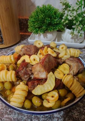 صورة لوصفة طاجين الزيتون 🍲🥩🍄🥕