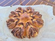 Una foto de brioche dulce