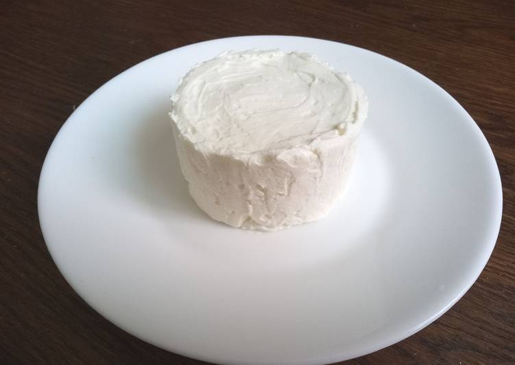 La Meilleur Recette De Fromage blanc maison fait à partir de yaourts nature