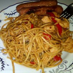 A picture of My Sister's Stir Fry/Chow Mein!.