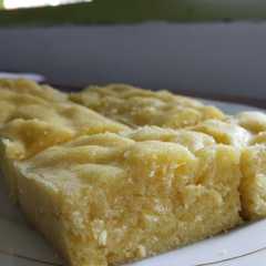 A picture of Sponge Cake Keju.