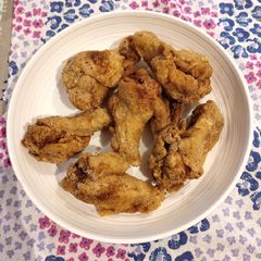 A picture of Dip Fried Wings.