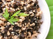 A picture of thịt băm rang mộc nhĩ