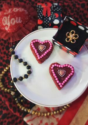 A picture of Red Velvet Fudge.