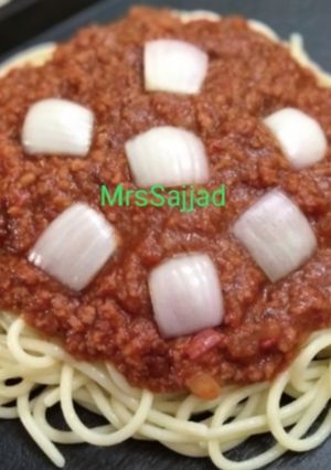A picture of Qeema spaghetti.