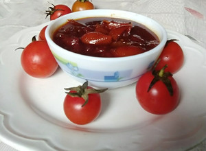 A picture of Sweet and sour tomato chutney.