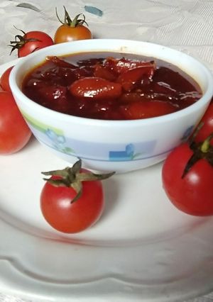 A picture of Sweet and sour tomato chutney.