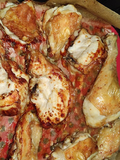 Una foto de Pollo troceado y asado en freidora de aire Cosori Smart 5'5