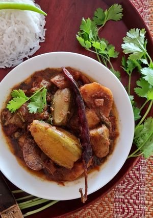 নিরামিষ আলু পটলের ডালনা (Niramish Aloo Potoler Dalna recipe in Bengali) রেসিপির প্রধান ছবি