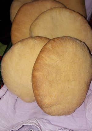 صورة لوصفة خبز بالسميد و الفرينة
