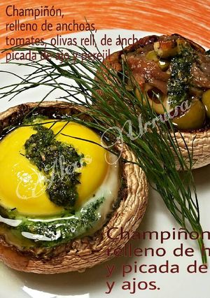 Foto principal de Champiñón gigante, relleno de huevo y picada de perejil y ajos