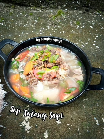 Cara Mudah Membikin Resep Sop Tulang Sapi yang Enak Banget Anti Ribet, Mantap