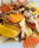 Thịt 3 chỉ Kho vàng, đỏ tại Nhật