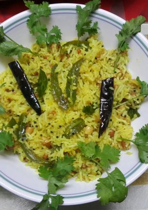 A picture of Raw mango rice.