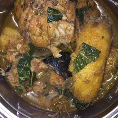 A picture of Fish and plantain pepper soup.