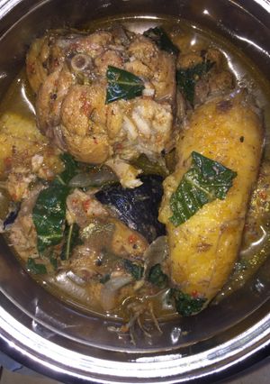 A picture of Fish and plantain pepper soup.