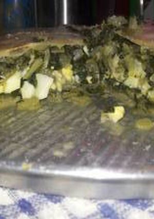 Una foto de Tarta de acelga con masa casera