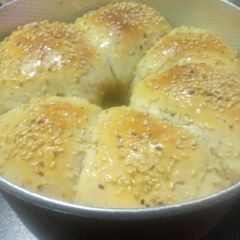 A picture of Homemade Burger buns.