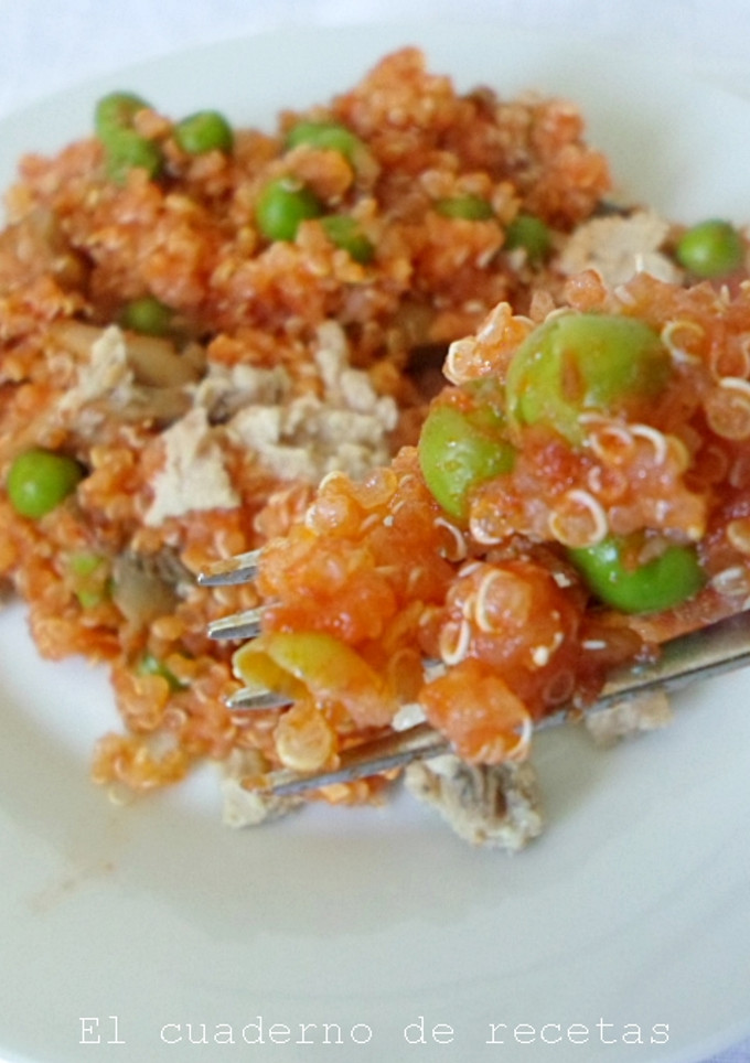 Una foto de Quinoa con verduras