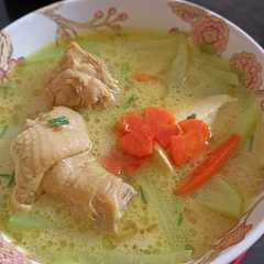 Kare Ayam Tahu / bs untuk MPASI রেসিপির প্রধান ছবি