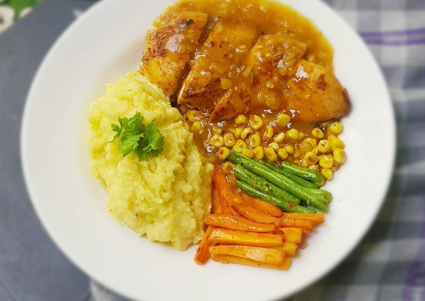 Steak ayam dan mashed potato