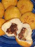 Roti Goreng isi Cokelat Mede Endesss