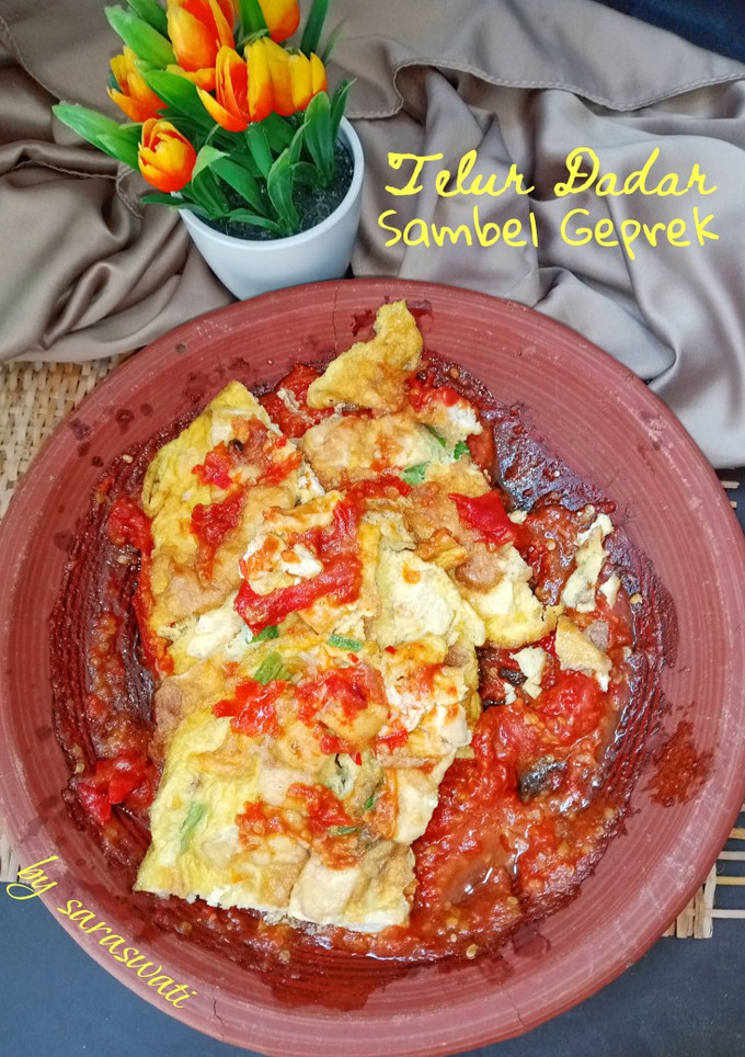 Foto resep Telur Dadar Sambal Geprek/penyet