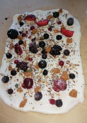 Una foto de Helado de yogur y frutos rojos